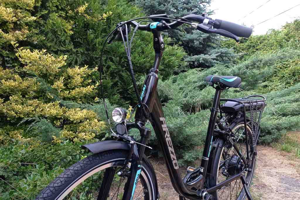 Rower elektryczny damski miejski LeaderFox - Arezzo, koła 26", rama 18", czarny - obrazek 9