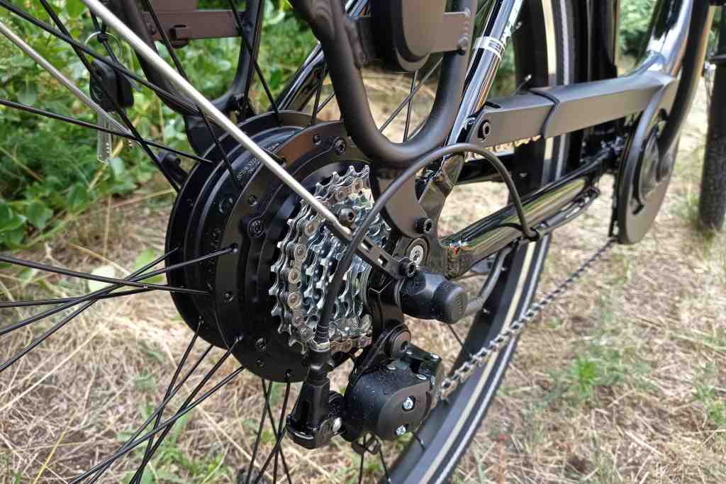 Rower elektryczny damski miejski LeaderFox - Arezzo, koła 26", rama 18", czarny - obrazek 12